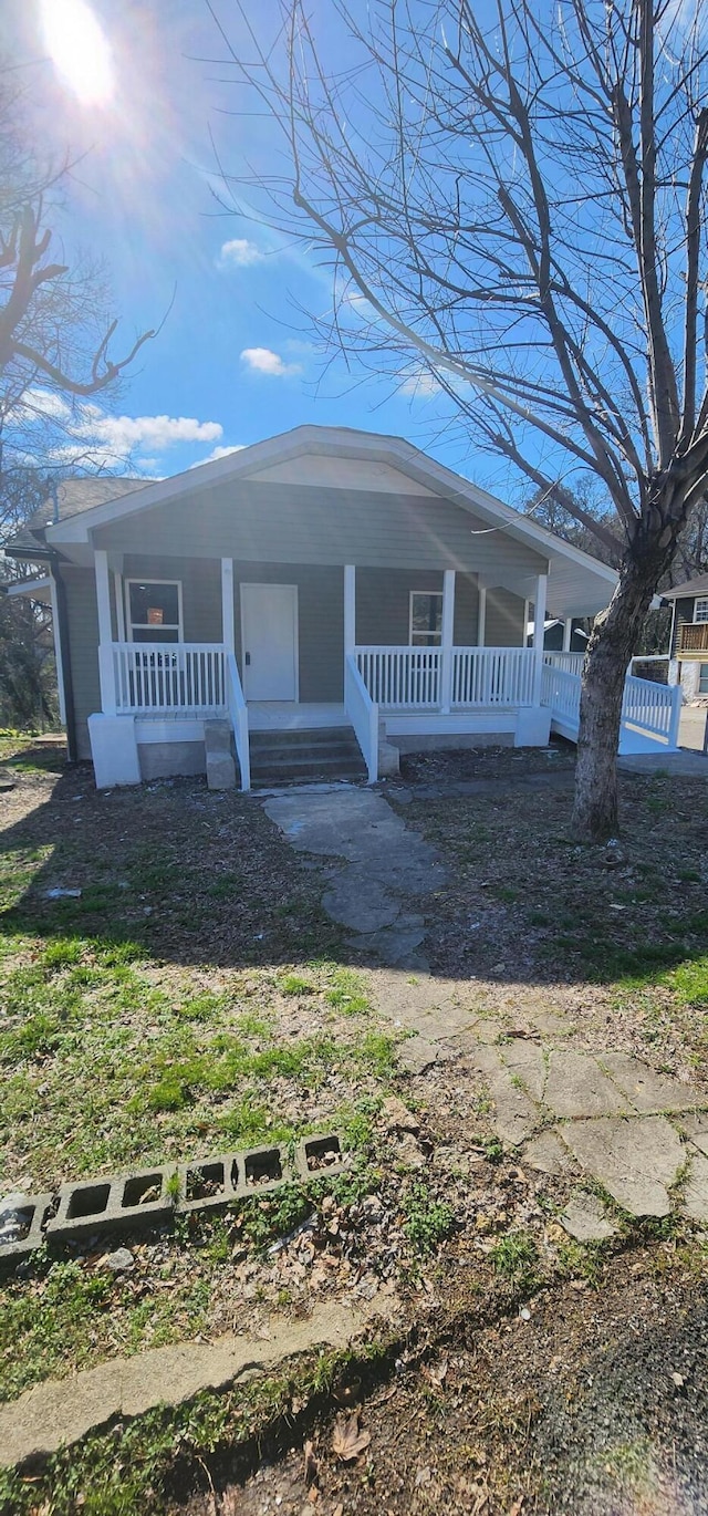 view of front of home with covered porch