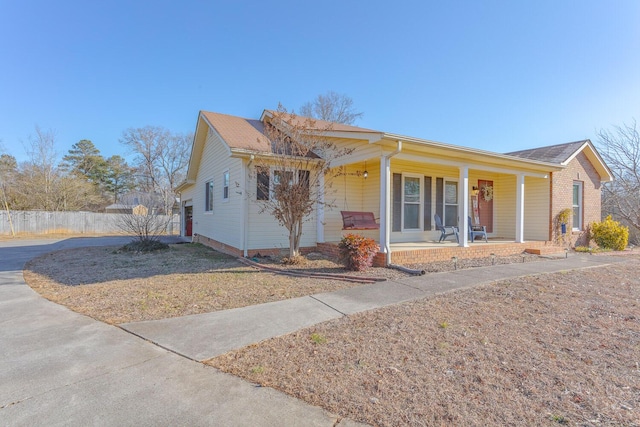 view of front of house with a porch