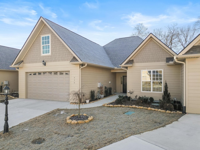 view of front facade featuring a garage