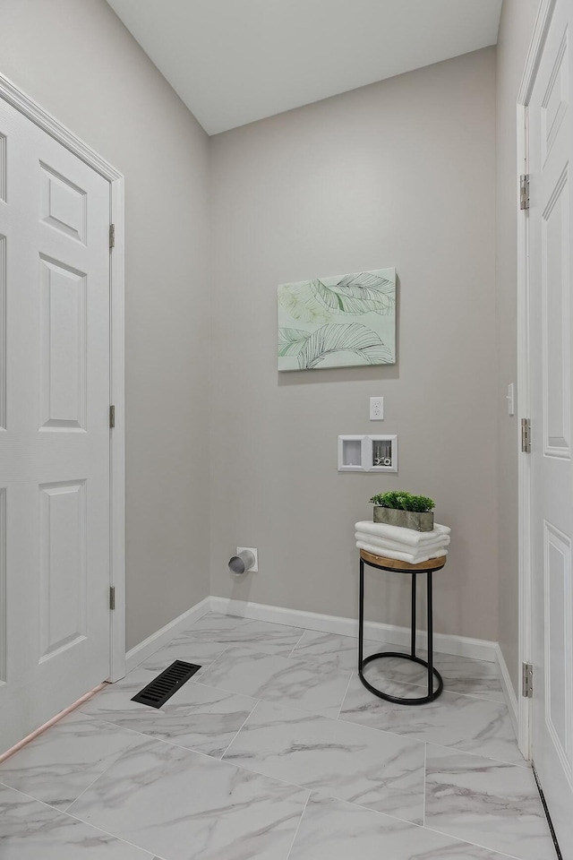 laundry room with washer hookup