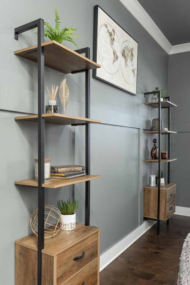 details featuring hardwood / wood-style floors and crown molding