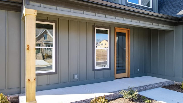 view of property entrance