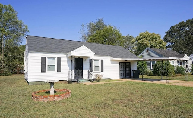 view of front of home with a front yard