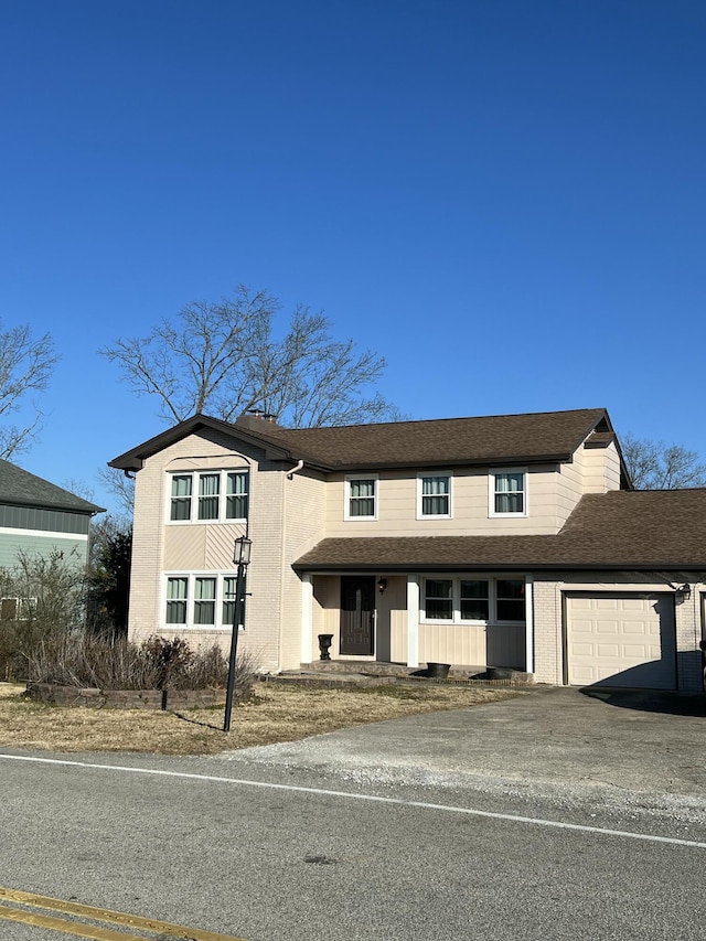 view of front facade with a garage