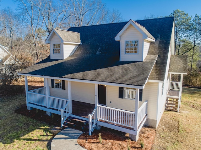 view of front of property featuring covered porch