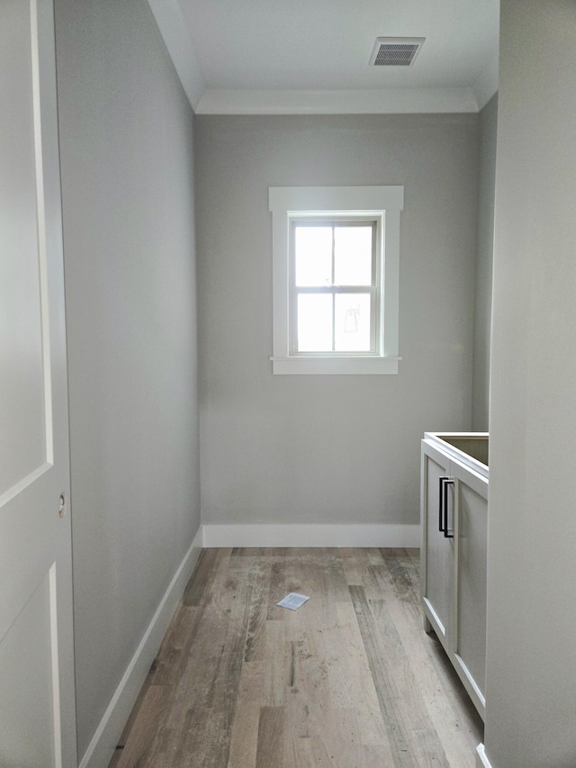 9892 Trestle Cir Unit 50, Ooltewah, TN 37363 - spare room featuring light wood finished floors and baseboards