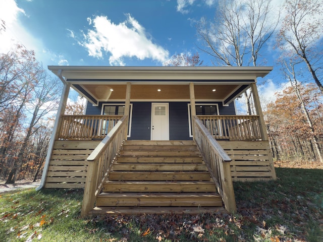 view of front facade featuring a porch