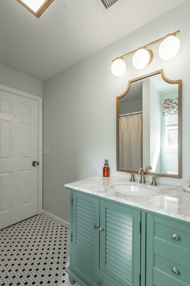 bathroom with vanity