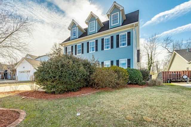 view of front of house with a front lawn