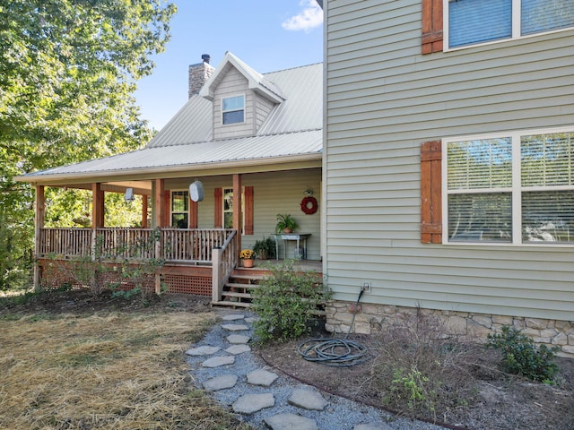 view of front of home featuring a porch