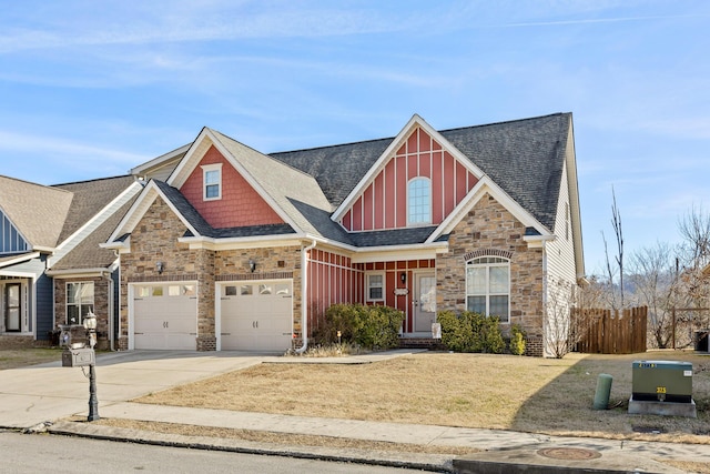 craftsman house featuring a garage