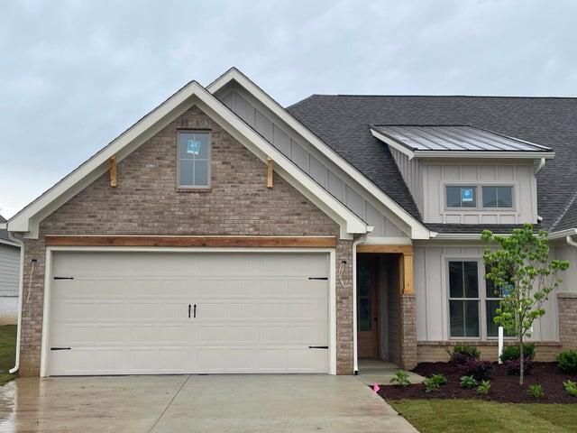 craftsman-style house featuring a garage