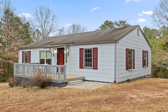 view of front of home featuring a deck