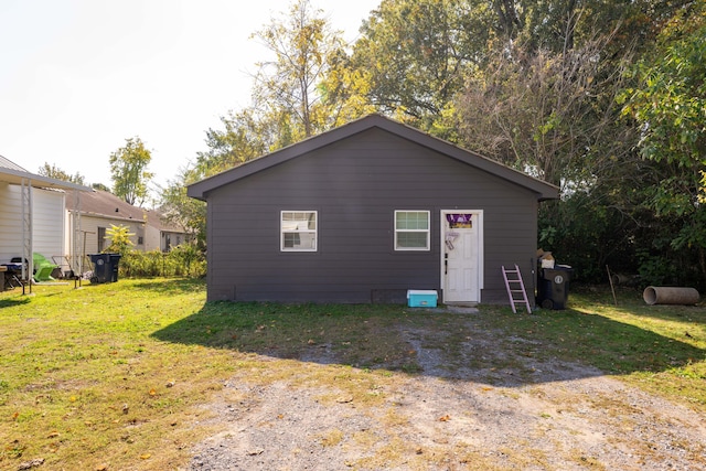 exterior space featuring a lawn