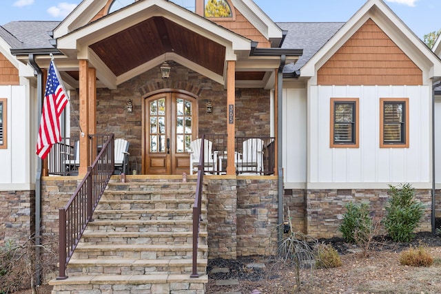 property entrance featuring a porch