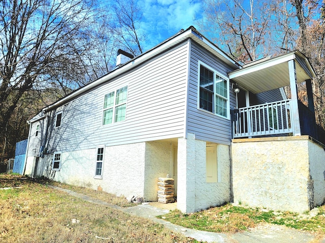 view of side of property