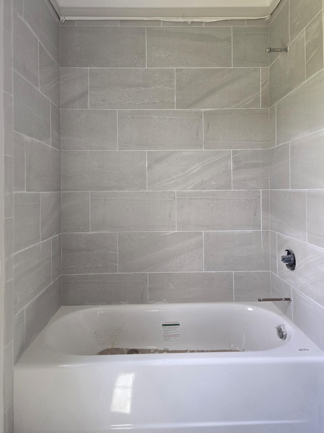 1646 Ritz Way Unit 4, Soddy Daisy, TN 37379 - full bathroom with shower / washtub combination