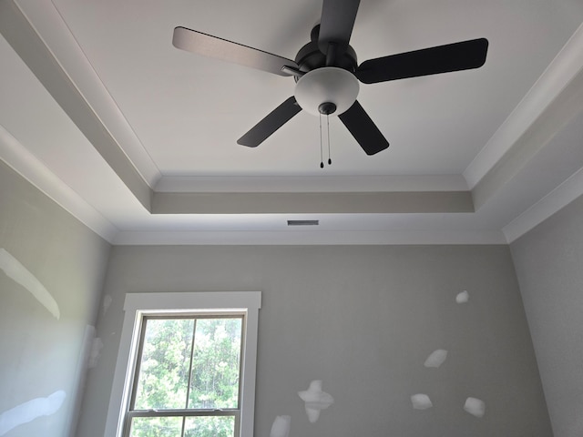 1646 Ritz Way Unit 4, Soddy Daisy, TN 37379 - detailed view of a tray ceiling, ornamental molding, and ceiling fan