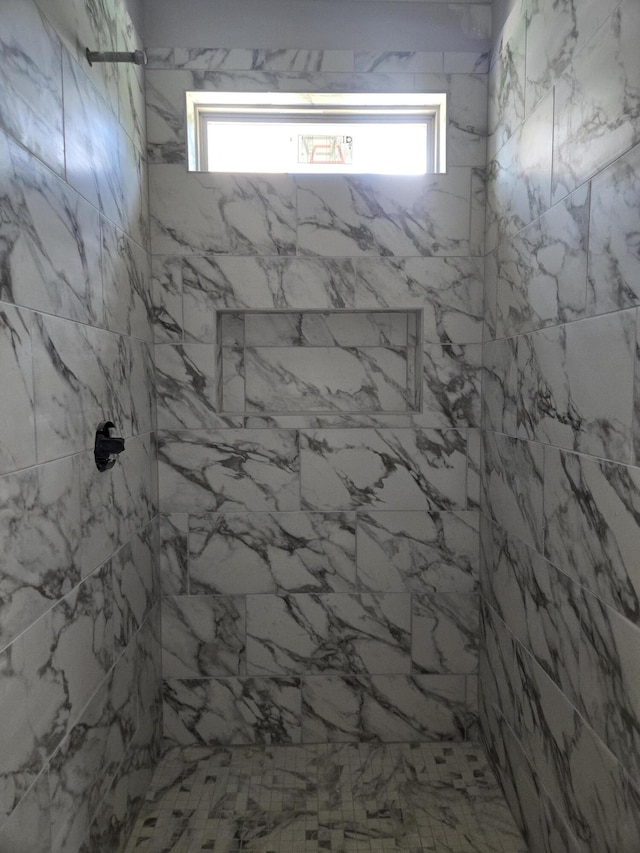 1646 Ritz Way Unit 4, Soddy Daisy, TN 37379 - full bath featuring tiled shower