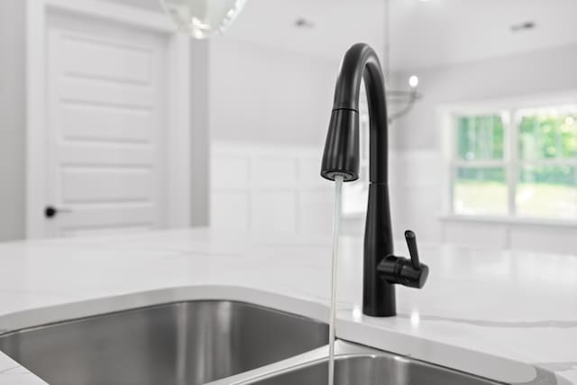8892 Knolling Loop Unit 34, Ooltewah, TN 37363 - kitchen view of a sink