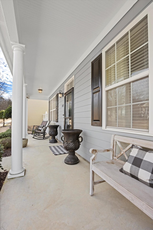 view of patio / terrace with covered porch