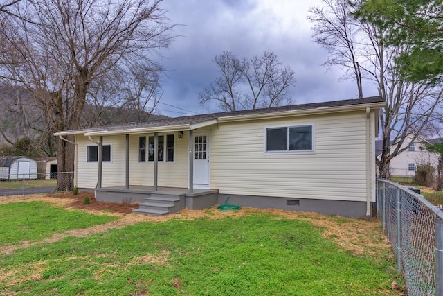 view of front of house with a front yard