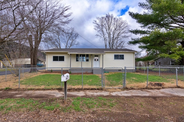 view of front facade with a front yard