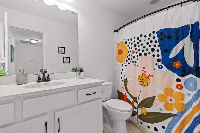 4700 Creek Point Ln, Signal Mountain, TN 37377 - full bath featuring vanity, marble finish floors, and curtained shower