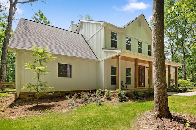 4700 Creek Point Ln, Signal Mountain, TN 37377 - view of front of property featuring roof with shingles, covered porch, a front lawn, and crawl space