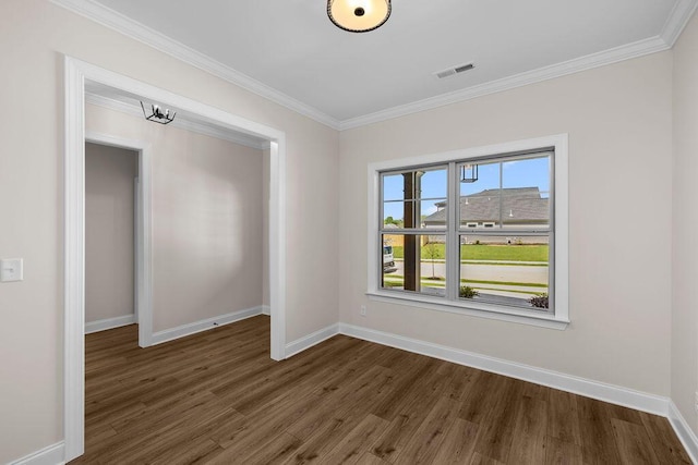 8918 Knolling Lp Unit 32, Ooltewah, TN 37363 - unfurnished room featuring wood finished floors, baseboards, and ornamental molding