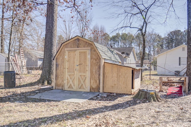 view of outbuilding