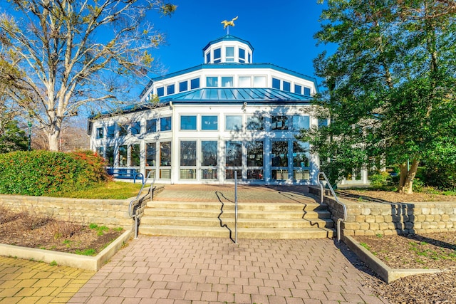 view of building exterior