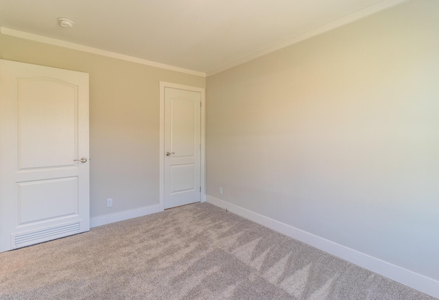 79 Bear Oak Dr, Dunlap, TN 37327 - spare room featuring carpet floors, baseboards, ornamental molding, and a smoke detector