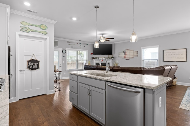 kitchen featuring a sink, visible vents, open floor plan, gray cabinets, and dishwasher