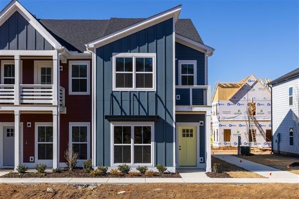 view of front of property featuring board and batten siding