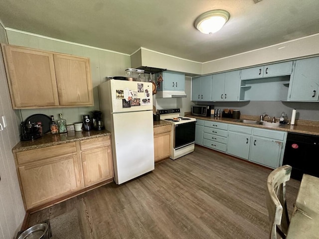 kitchen with dark wood-style flooring, light brown cabinetry, a sink, white appliances, and under cabinet range hood