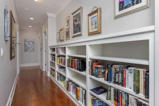 619 Hill Pointe Ln, Chattanooga, TN 37405 - corridor with wood finished floors, crown molding, recessed lighting, and baseboards