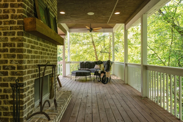 deck with a ceiling fan