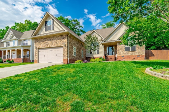 1525 Courtland Dr, Hixson, TN 37343 - craftsman-style home featuring crawl space, fence, driveway, and a front lawn