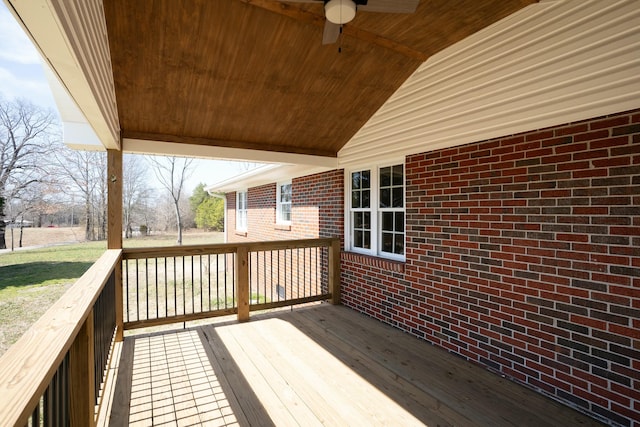 deck with a ceiling fan