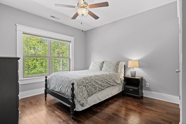 810 Boylston St, Chattanooga, TN 37405 - bedroom with dark wood-style flooring and a ceiling fan
