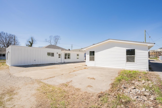 view of front of property with a patio area