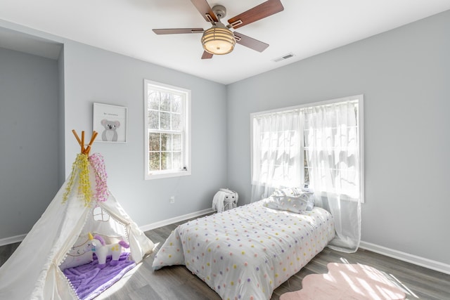 4513 Lamont Ln, Chattanooga, TN 37415 - bedroom featuring wood finished floors, baseboards, visible vents, and ceiling fan