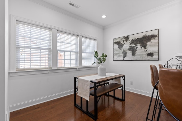 dining space with visible vents, crown molding, baseboards, dark wood finished floors, and recessed lighting