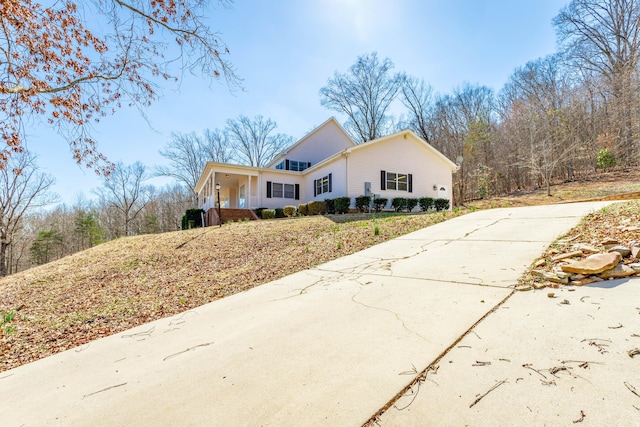 view of front of property