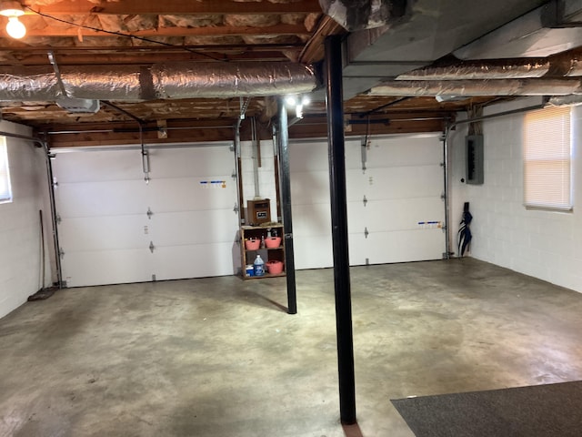 2813 Nile Rd, Chattanooga, TN 37421 - garage with concrete block wall and electric panel