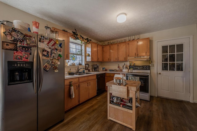 kitchen featuring stainless steel fridge with ice dispenser, light countertops, under cabinet range hood, range with electric stovetop, and dishwasher