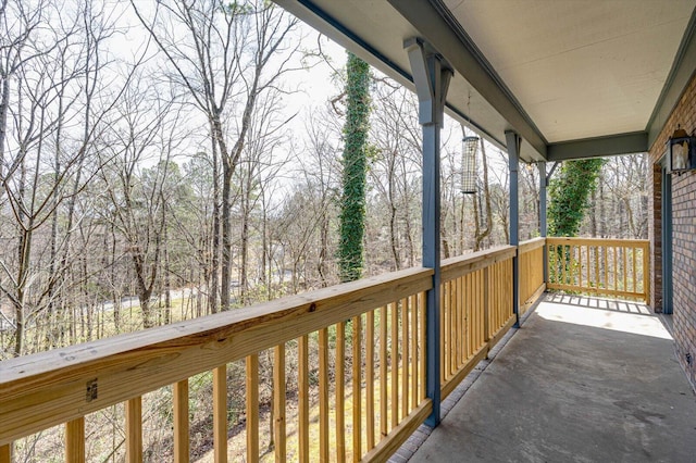 5803 Lake Resort Dr, Hixson, TN 37343 - deck featuring a porch