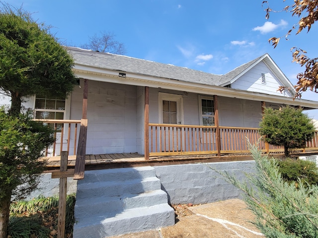 view of front of home with covered porch