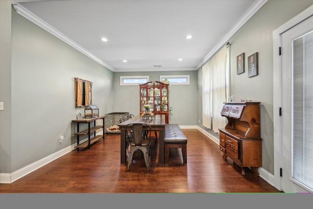 524 Ladd Ave, Chattanooga, TN 37405 - dining room featuring recessed lighting, baseboards, dark wood-type flooring, and crown molding